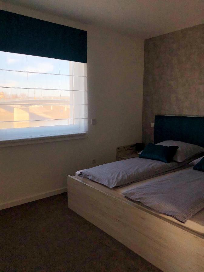 Moment Apartments Сольнок Екстер'єр фото