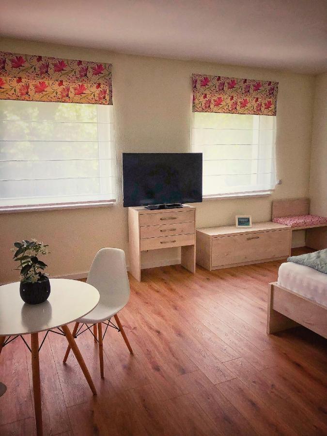Moment Apartments Сольнок Екстер'єр фото
