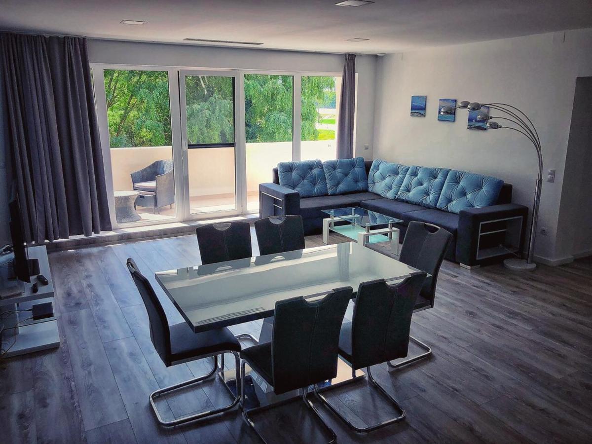 Moment Apartments Сольнок Екстер'єр фото