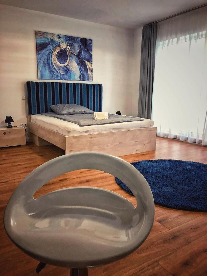 Moment Apartments Сольнок Екстер'єр фото