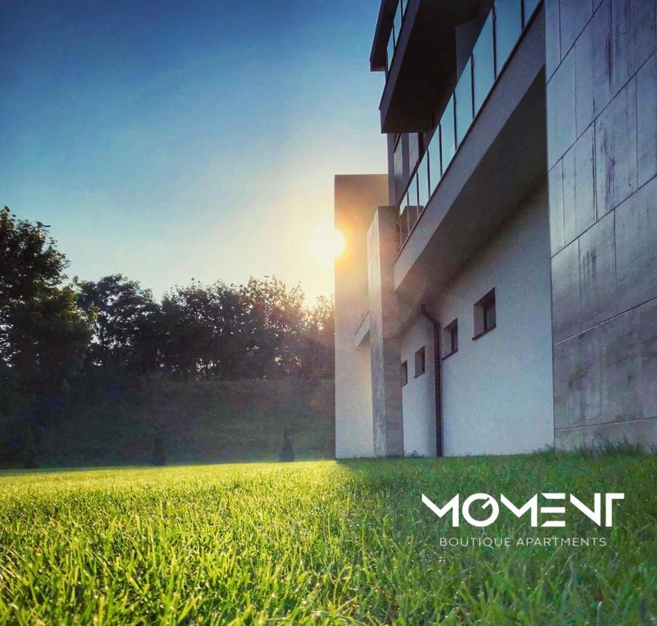 Moment Apartments Сольнок Екстер'єр фото